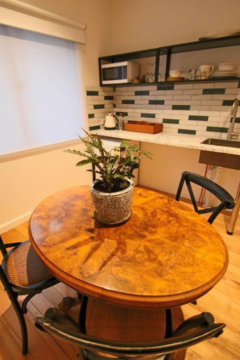 Queen On Randle - Goulburn Accommodation 2