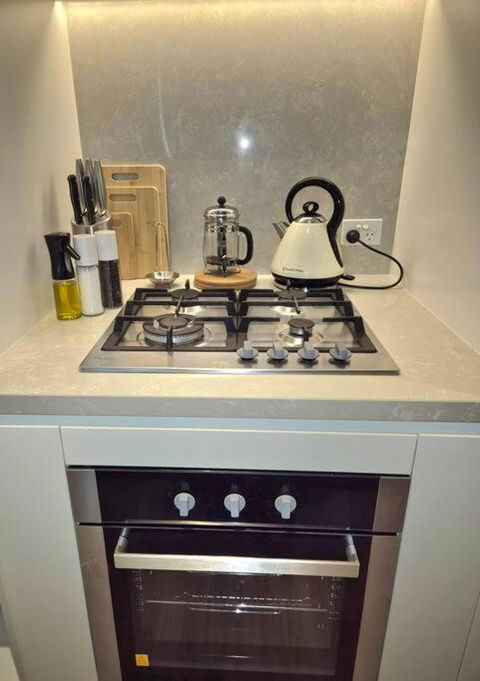 Radiance Residence RnR - Goulburn Accommodation 2