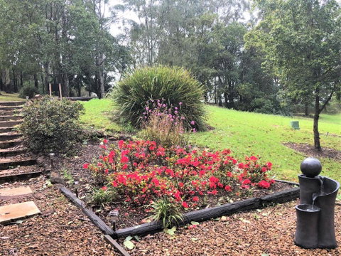 Ravensbourne Escape-Tree Tops - Goulburn Accommodation 2