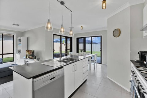 Red Gum Rise - Gateway To The Southern Highlands - Goulburn Accommodation 0