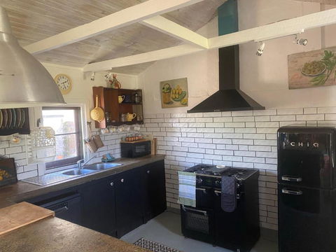 Private Country Escape With Valley Views - Goulburn Accommodation 0