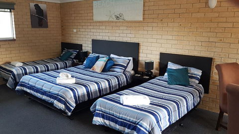 Avlon Gardens Motel - Goulburn Accommodation 0