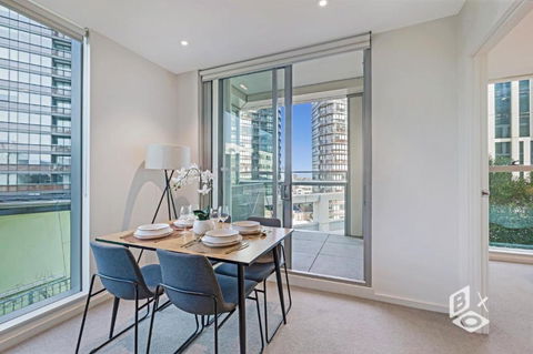 REST COLLECTION Apartments On Collins Docklands - Goulburn Accommodation 3