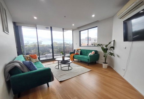Resort Style 1 Or 2 Bedroom With Pool And Free Parking - Goulburn Accommodation 0