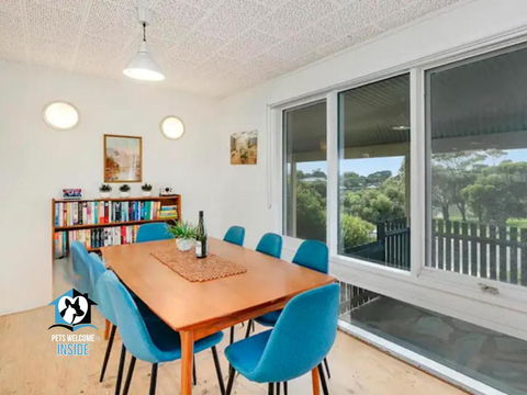 Retro Groovy Pad Pt Elliot - Goulburn Accommodation 3