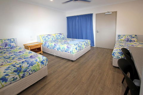 Reef Gardens Motel - Goulburn Accommodation 0