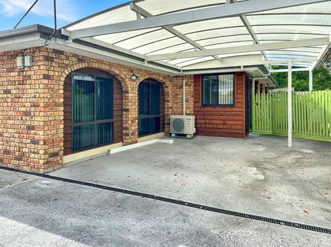 Reel Close! Walk To Everything. Sleeps 6 - Goulburn Accommodation 0