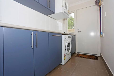 Relax At Falcon By The Bay - Goulburn Accommodation 2