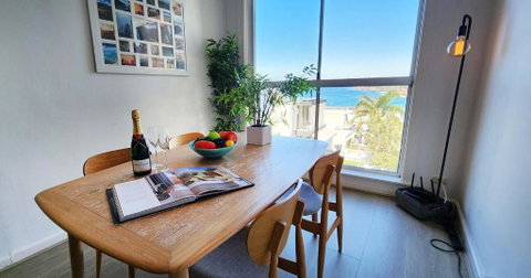 Relaxed Coastal Living With Fantastic Sea Views - Goulburn Accommodation 0