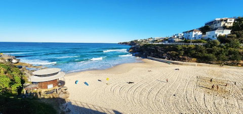 Relaxed Coastal Living With Fantastic Sea Views - Goulburn Accommodation 3