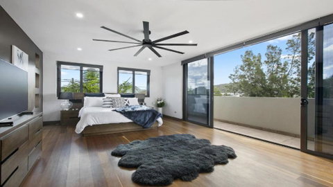 Riptides Booker Bay -Waterfront Apartment, Walk To Shops & Cafes - Goulburn Accommodation 2