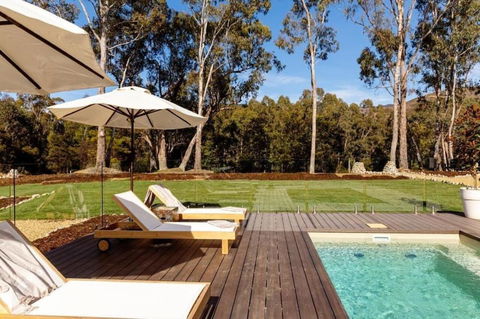 River Run Bright - Goulburn Accommodation 0