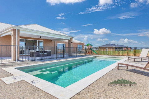 Riverside Meadows - Goulburn Accommodation 0