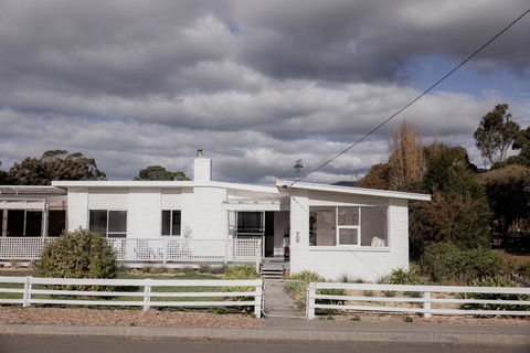 Riverside Retreat In Orford - Goulburn Accommodation 1