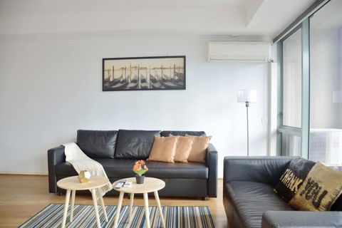 RiverView Spacious 3BR2Bath2Car WifiPoolGym Crown - Goulburn Accommodation 0