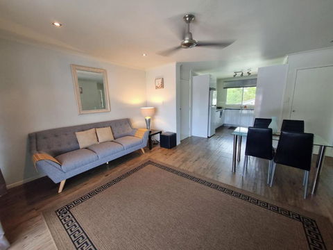 Residential Two-bedroom Unit On The Strand, Self-check In, Wi-fi - Goulburn Accommodation 0