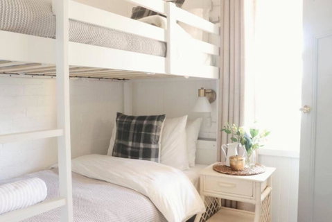 Rustic Chic 200 Metres From CBD - Goulburn Accommodation 1