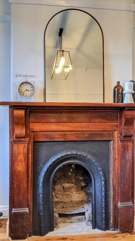 Roseland Cottage - CBD Heritage - Goulburn Accommodation 1