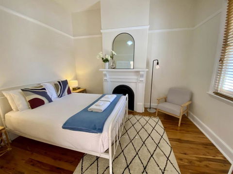 Roseland Cottage - CBD Heritage - Goulburn Accommodation 3