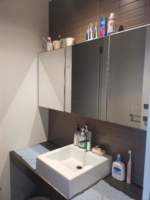 Room With King-size Bed Close To Melbourne CBD & Southern Cross Station - Goulburn Accommodation 2