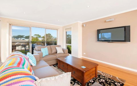 Rose - Goulburn Accommodation 1