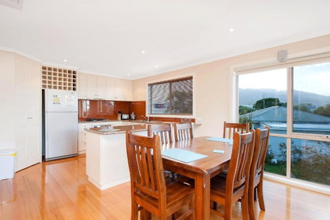 Rose - Goulburn Accommodation 2