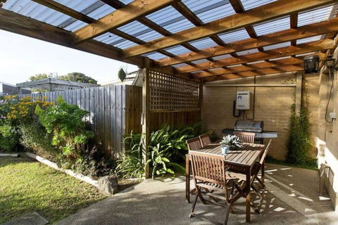 Rose Cottage - Goulburn Accommodation 0