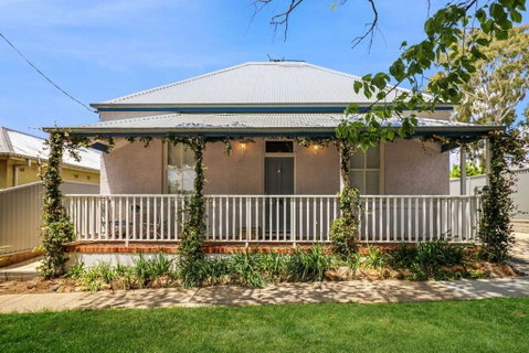 RoseBerne Cottage - Goulburn Accommodation 0