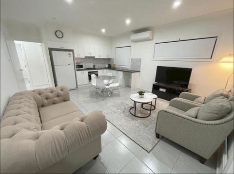 Rosehill Guest House - Goulburn Accommodation 1