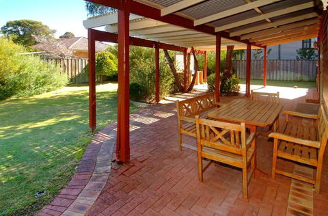 Rosewood Cottage - Goulburn Accommodation 0