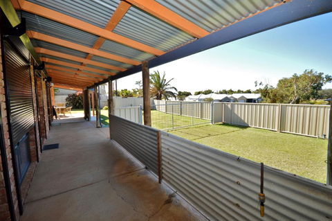 Rossys Retreat - Kalbarri WA - Goulburn Accommodation 1