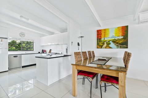 Sabia Beach House Vincentia - Goulburn Accommodation 2