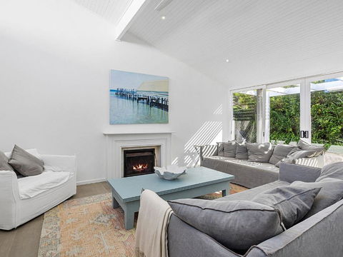 Sail Away Portsea Classic - Goulburn Accommodation 2