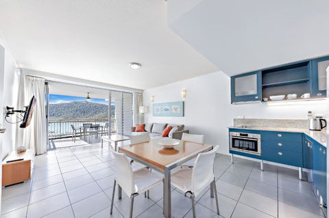 Sails On The Sea - Club Wyndham - Goulburn Accommodation 1