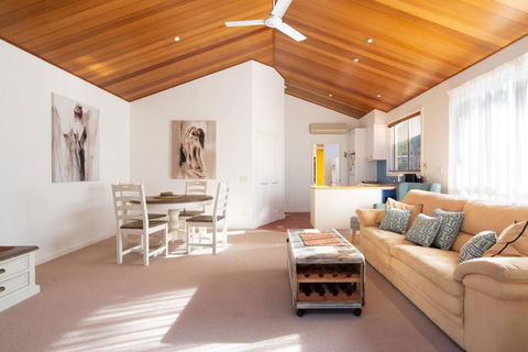 Sails Two Inverloch - Goulburn Accommodation 2