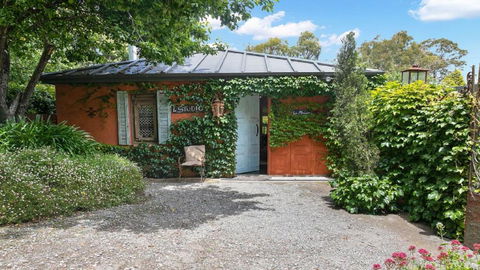 Saint Eloi Le Studio - Goulburn Accommodation 2