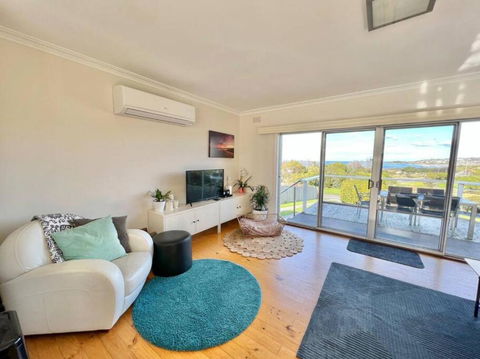 Saltwater Haven - Pets Welcome. Wifi. Amazing View - Goulburn Accommodation 2