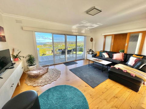 Saltwater Haven - Pets Welcome. Wifi. Amazing View - Goulburn Accommodation 3