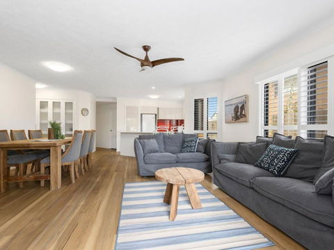Salty Kisses On Marine Parade - Goulburn Accommodation 3