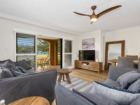 Salty Kisses On Marine Parade - Goulburn Accommodation 2