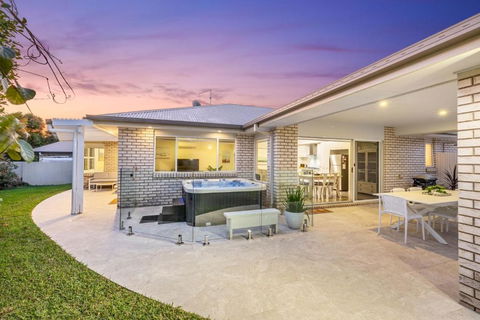 Salty Pause At Bondi House - With Spa And Pet Friendly! - Goulburn Accommodation 2