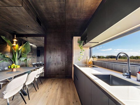 Samphire Chalet Tuart - Goulburn Accommodation 2