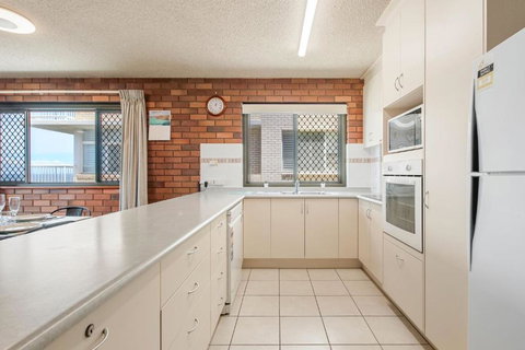 San Clemente Unit 4 24 Orvieto Terrace - Goulburn Accommodation 2