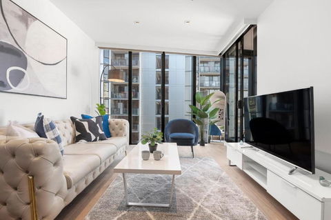 Rooftop Pool Stunning Apt At Marvel Stadium With Free Parking - Goulburn Accommodation 1