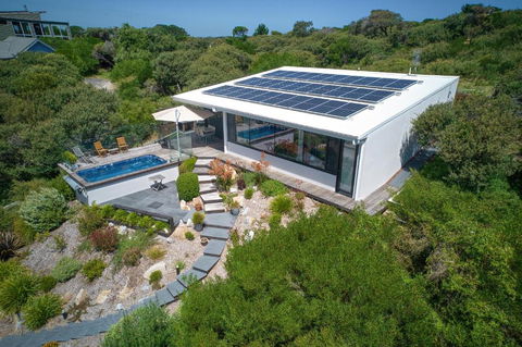SALT Luxury Couples Villa - Goulburn Accommodation 0