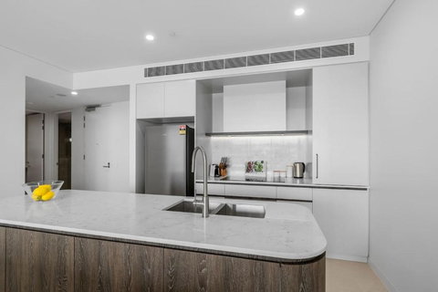 Sailview Escape - A Tranquil Marina Hideaway - Goulburn Accommodation 2