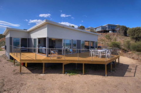 Sandbar Beach House - Goulburn Accommodation 1