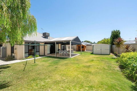Sandpiper House - Family & Pet Friendly - Goulburn Accommodation 1