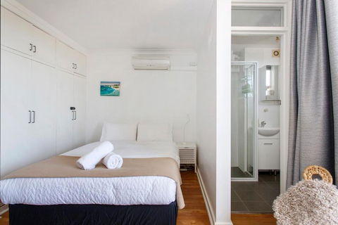 Seaside Studio Apartment - North Fremantle - Goulburn Accommodation 3