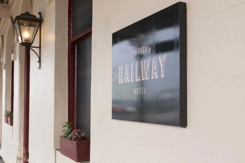 Southern Railway Hotel Goulburn - Goulburn Accommodation 2